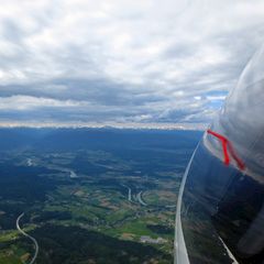 Flugwegposition um 13:13:10: Aufgenommen in der Nähe von Gemeinde Velden am Wörther See, Österreich in 1674 Meter